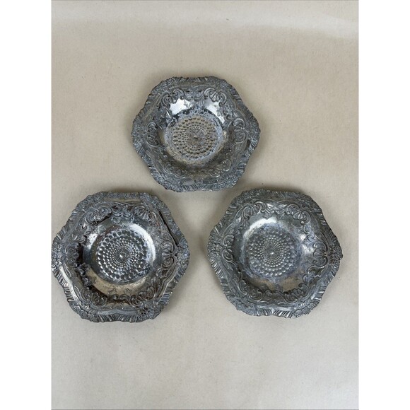 3 VTG Ornate Embossed Metal Trinket Dish 4.5” Floral Scroll Baroque Jewelry Tray - Picture 1 of 11